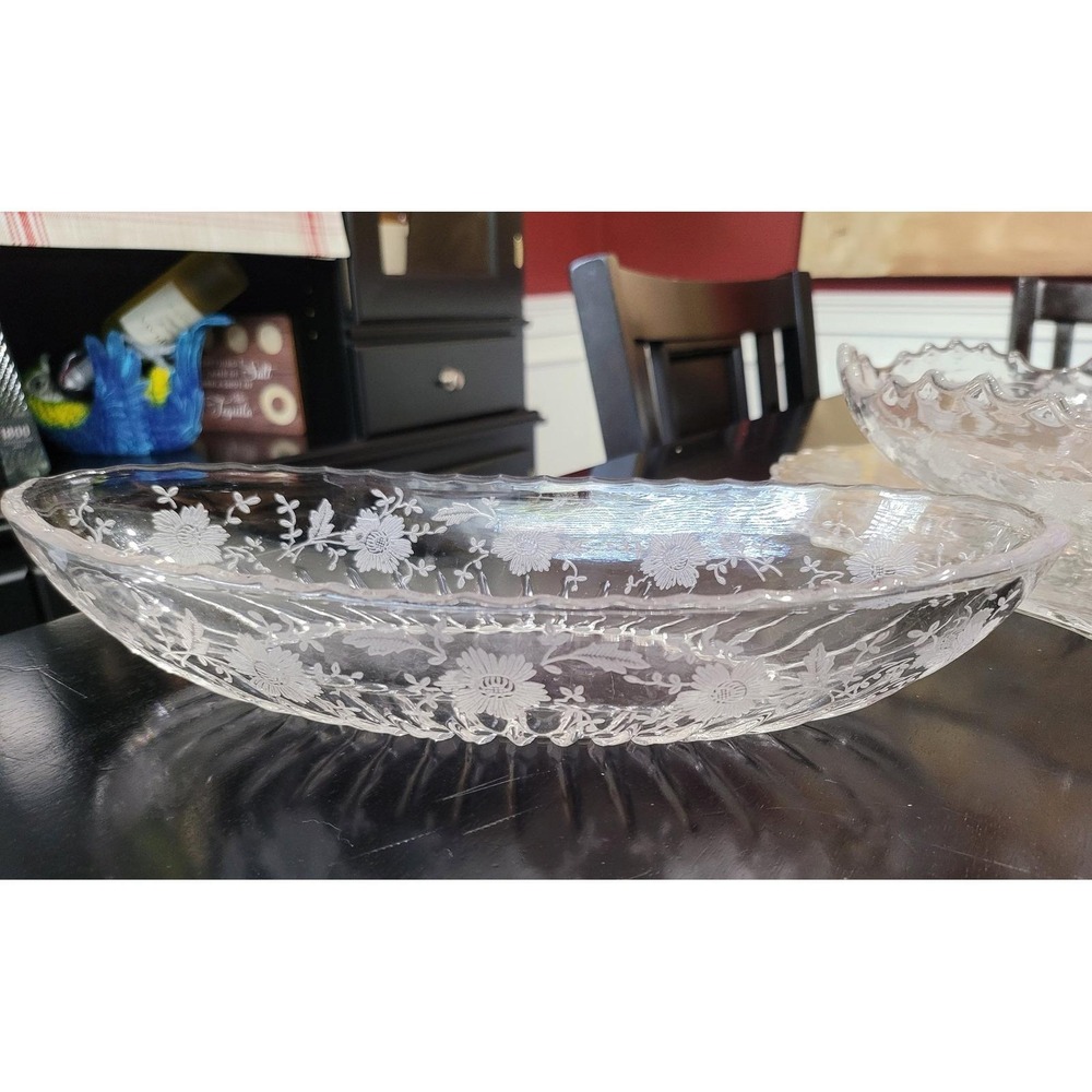 Vintage Forest Damask Etched Glass Pickle Bowl - Picture 7 of 9